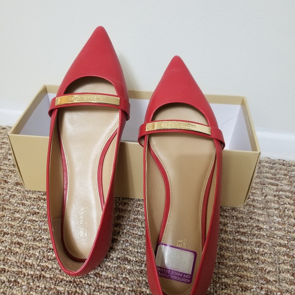 Beautiful flat shoes